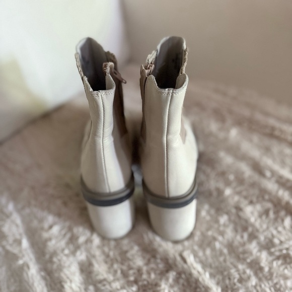 NEW Free People James Chelsea Heeled Boots Size 38 - Picture 4 of 12